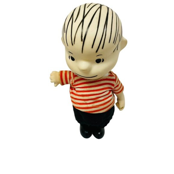 Vintage Linus Van Pelt Figure In Striped Shirt & Black Pants - Picture 1 of 5